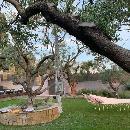 Villa Sea View In Olive Garden