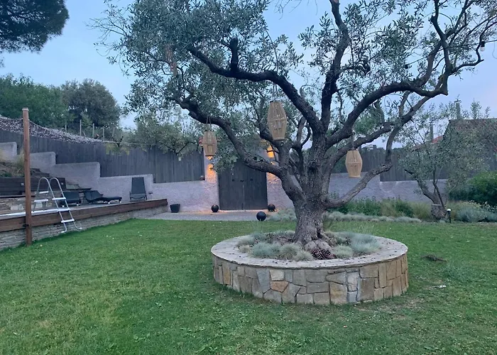 Villa Sea View In Olive Garden